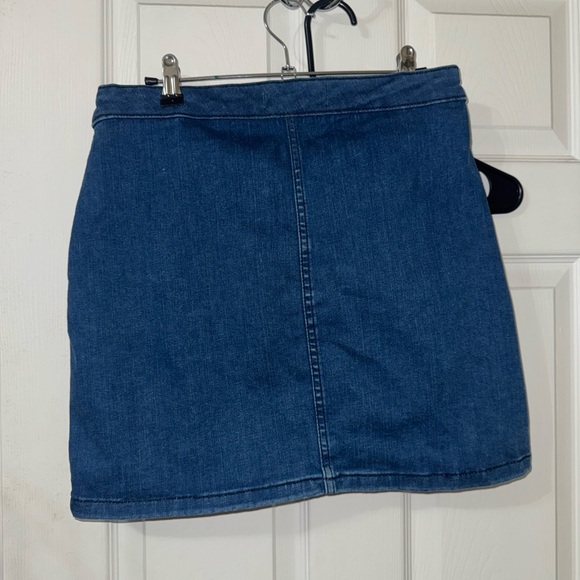 We the Free Notched Diagonal Snap & Wrap Denim Mini Skirt size 10 - Picture 4 of 9